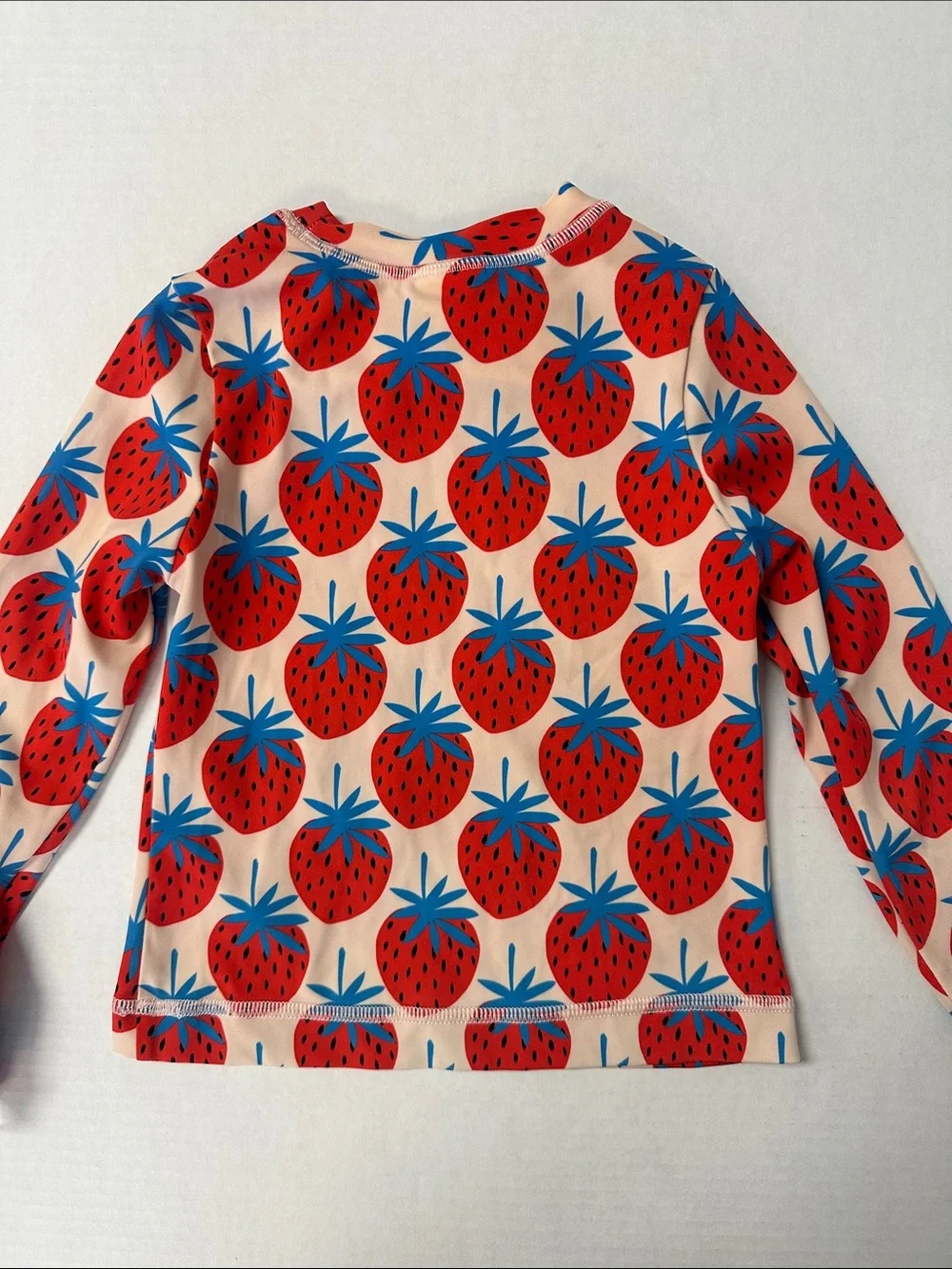 Hanna Andersson Strawberry Rashguard 4